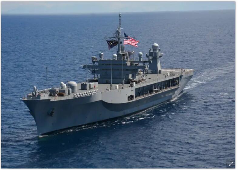 美國軍艦紅海遇襲　葉門青年運動聲稱攻擊2艘船
